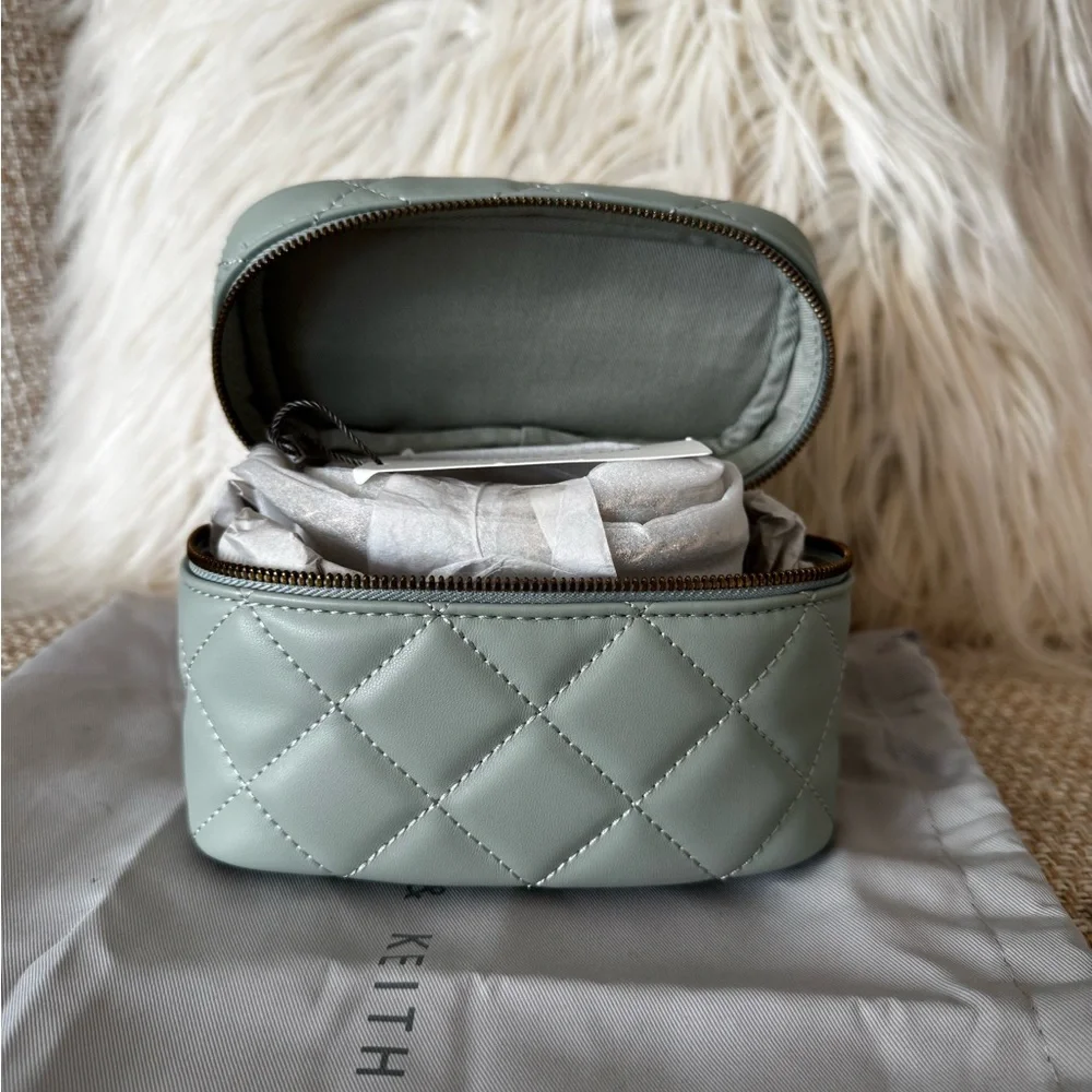 Charles & Keith Mint Green Quilted Round Pouch - Picture 5 of 5